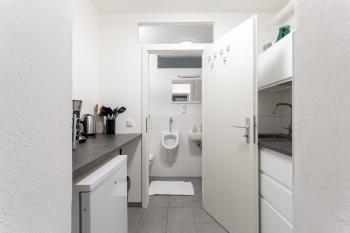 Global Living - Design Apartment I Central I Beamer I Kitchen I Terrace I Berlin, Berlin (photo 4)