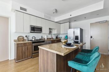 Lux High rise 1bdr with FREE Parking & Pool, Gym, Los Angeles (fotografie 2)