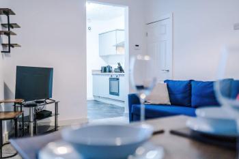 Bright & Comfy 4-Bedroom House 10 mins to City by Rest&Recharge, Manchester (Foto 2)
