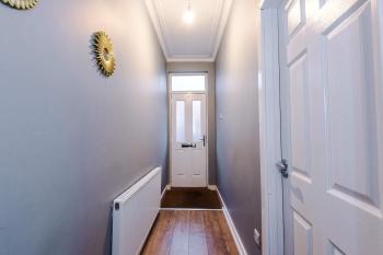 Bright & Comfy 4-Bedroom House 10 mins to City by Rest&Recharge, Manchester (Foto 5)