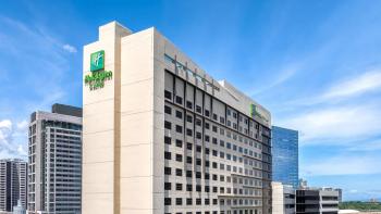 Holiday Inn & Suites Makati by IHG, Manille (photo 2)