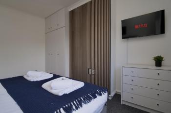 Beech Palace - Stylish 3Bed Home with Private Garden, Free Parking & Netflix, Coventry (foto 5)