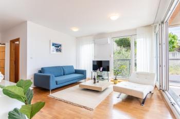 Azure Horizon - Sea View & Free Parking, Split (photo 5)