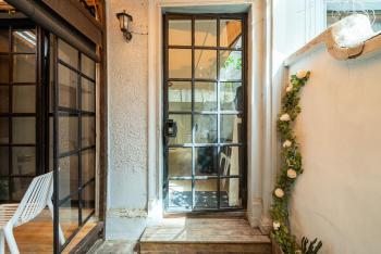 MILAN-Twin Bed Apartment with Sunlit yard, Shanghai (photo 3)