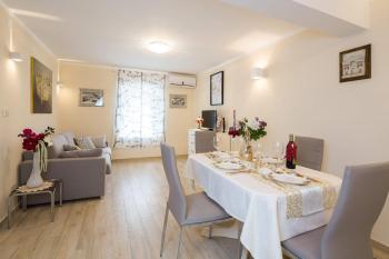 Apartments Dujam without terrace, Split (photo 5)