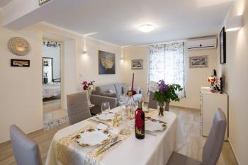 Apartments Dujam without terrace, Split (photo 3)