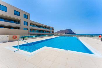 Oceanfront Oasis - Stunning beach view apartment, El Médano (Foto 3)