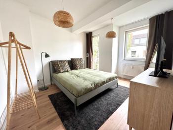 SuperHosts ZENTRUM - Parkplatz - TERRASSE - King-Bett - NETFLIX, Bremen (photo 2)