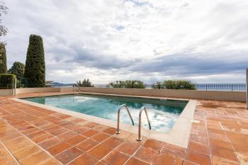 NICE luxury residence, Garden level with sea view and swimming pool, 2bedroom apartment of approximately 85 square meter and private garden, Nice (fotografie 3)