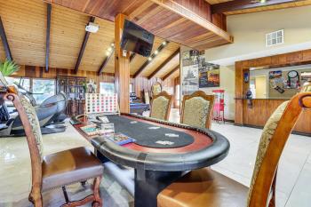 1-Acre Las Vegas Getaway: Pool, Spa & Tennis Court, Las Vegas (foto 4)