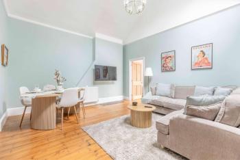Stylish 2BR Steps from Windsor Castle and High St, Windsor (fotografie 3)