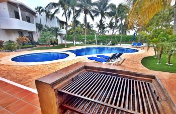 Hermosa planta baja con piscina, acceso a la Playa!!!, Cancún (foto 4)