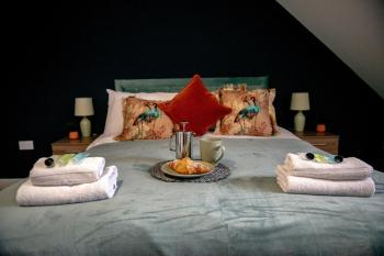 4-Bed, Sleeps 6, contractors welcome!, Peterborough (photo 3)