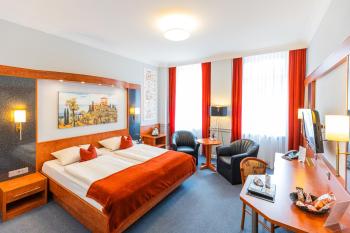 Hotel West an der Bockenheimer Warte, Frankfurt/Main (photo 2)