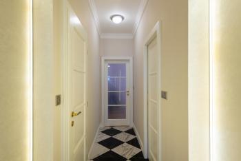Modern Casa Nuova Apartment with Sauna Near Charles Bridge, Praha (fotografie 3)