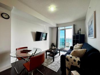 Prime Location with Stunning Views and Free Parking, Vaughan (fotografie 2)