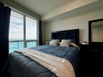 Prime Location with Stunning Views and Free Parking, Vaughan (fotografie 3)