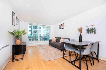 Terraced riverview apartment, Londres (photo 2)