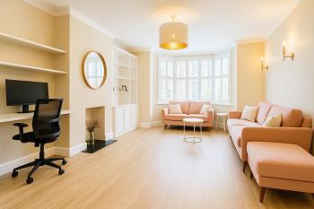 Stunning 5 bed house in enviable location, Bath (photo 3)