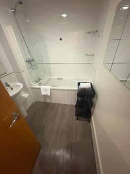 Large city centre apartment, Liverpool (photo 5)