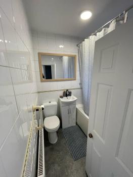 Hidden Gem 2 Bedroom House, Manchester (photo 3)