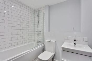 Modern and Roomy 1 Bed Flat in Central Birmingham, Birmingham (fotografie 4)