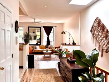 private spacious apartment with 2 bedrooms 2 bathroomss and a deck, New York (Foto 5)