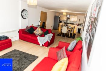 2ndHomeStays-Digbeth-B12 I Large Stylish 2-Bed Apartment I Ensuite I Sleeps 6 I Free Parking & WiFi I Perfect for Work Stays, Relocations & Holiday I Near Birmingham Project Sites & Attractions, Birmingham (fotografie 2)