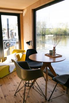 Hausboot OFF im Diamantgraben an der Elbe, Hamburgo (foto 4)