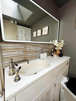 Stylish City Centre Apartment, Bath (photo 2)