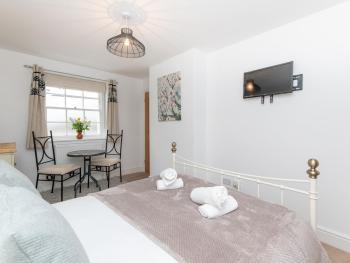 Central studio - Pass the Keys, Бат (фото 4)