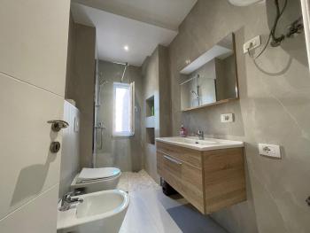 Museum Center One Bedroom App - ENJOY TRAVEL, Tirana (foto 4)