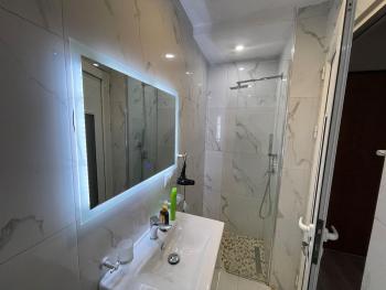 Piazza Downtown Cozy Studio - ENJOY TRAVEL, Tirana (photo 4)