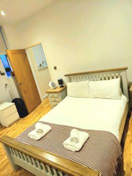 Central 2Bedroom Apartment with Terrace and Garage, Londýn (fotografie 4)