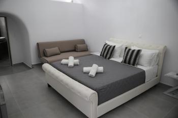 Unique Leta, Fira (foto 4)