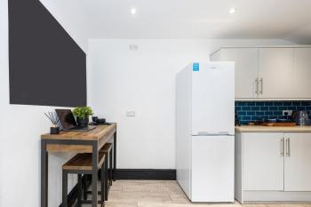Four Bedroom House by Brookland Stays Serviced Accommodation Short Lets Manchester with Free WiFi, Manchester (fotografie 2)