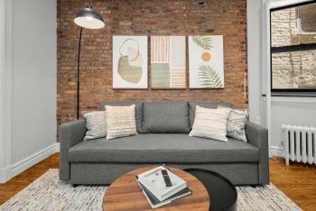 Chic NYC Escape in Vibrant Downtown, New York (photo 4)