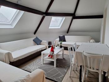 Cozy Nest by Gare du Midi, Brussels (photo 4)