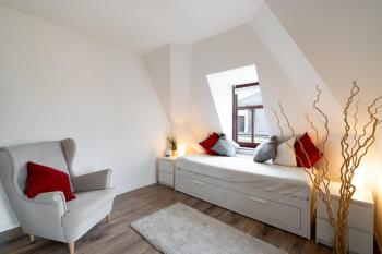 Gemütliche barrierefreie Dachgeschosswohnung, Drážďany (fotografie 3)