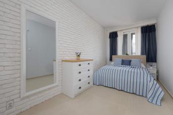 Spacious Apartment for 4 People with Air Conditioning by Noclegi Renters, Warsaw (photo 3)
