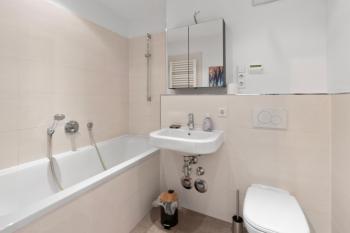 Luxus im Zentrum für 6 Personen! 3 Zimmer, Balkon, WLAN, Parkplatz, Dresden (Foto 3)