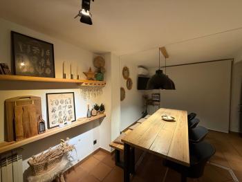 Lo Attic, Sort (foto 4)
