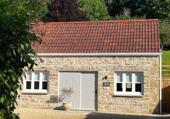 The Old Workshop, Monkton Combe - Elegant Cotswolds Retreat near Bath, Bath (photo 2)