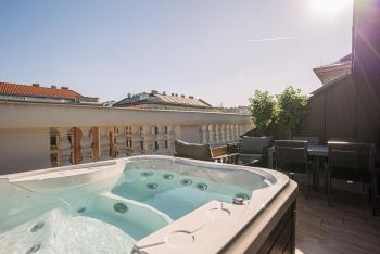 Exclusive 2-Bedroom Penthouse with Jacuzzi, Будапешт (фото 2)