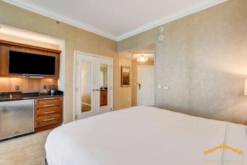 MGM Signature-30-619 Strip View Jacuzzi Studio, Las Vegas (foto 5)