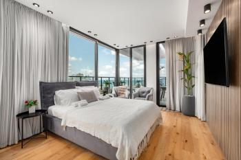 Pool & Jacuzzi Seaview Penthouse by Sea N' Rent, Haifa (Foto 4)