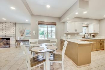 Shop, Hike & Explore: Fresno Home w/ Private Pool!, Fresno (Foto 5)
