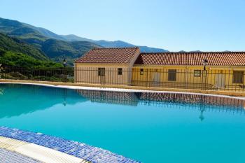 Apartment with pool, Бечичи (фото 4)