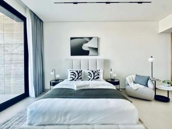 Elegant Studio Canal View Business Bay, Dubai (photo 2)