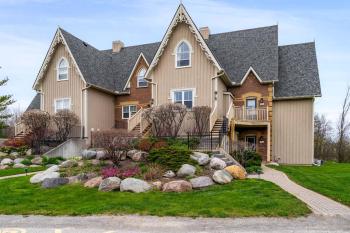 Beautiful & Bright 3 Bed Townhome Near Village, Blue Mountains (foto 3)